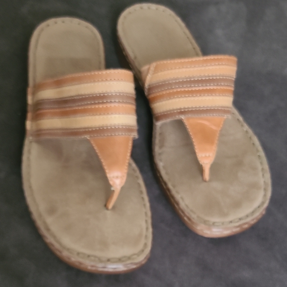 Naturalizer Brown Leather Cushioned Tan Sandals Thongs Flip Flops 7.5W